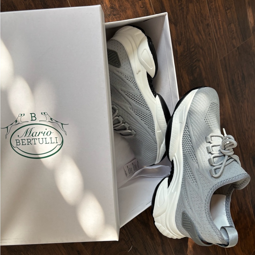 Mario Bertulli Light Gray Knit Sneakers